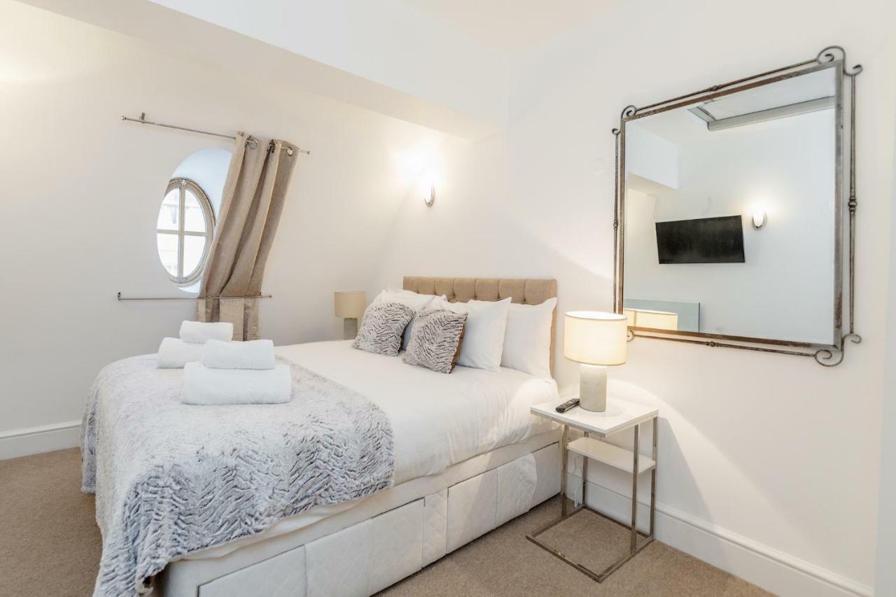 Outstanding Trafalgar Penthouse, Sleeps 8 Apartment London Bagian luar foto